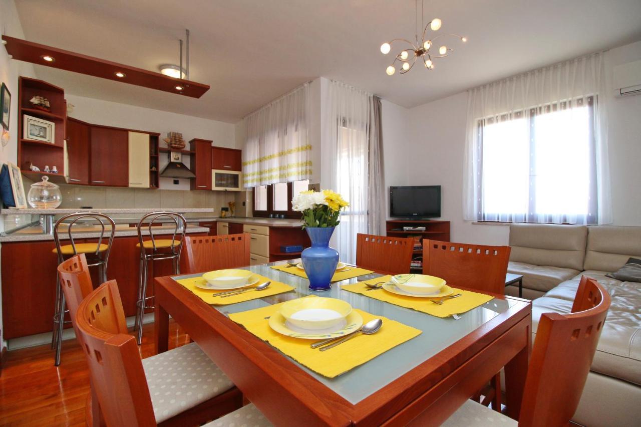Polo Apartments Rovinj Exteriör bild